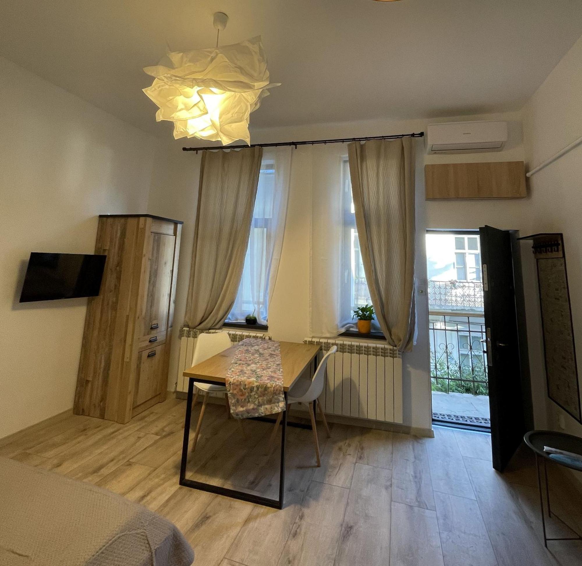 Next Door Studio Kolozsvár Kültér fotó